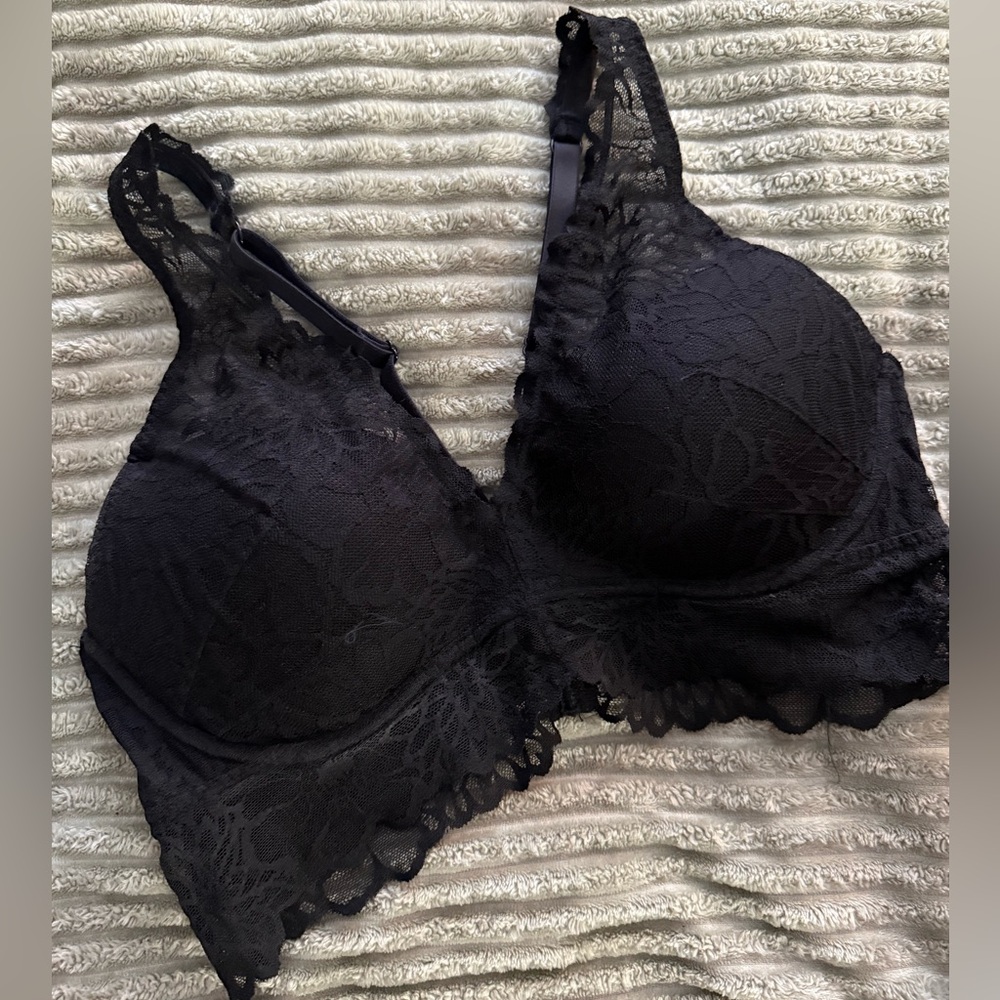 VS PINK Black Lace Push-Up Bralette // Large
